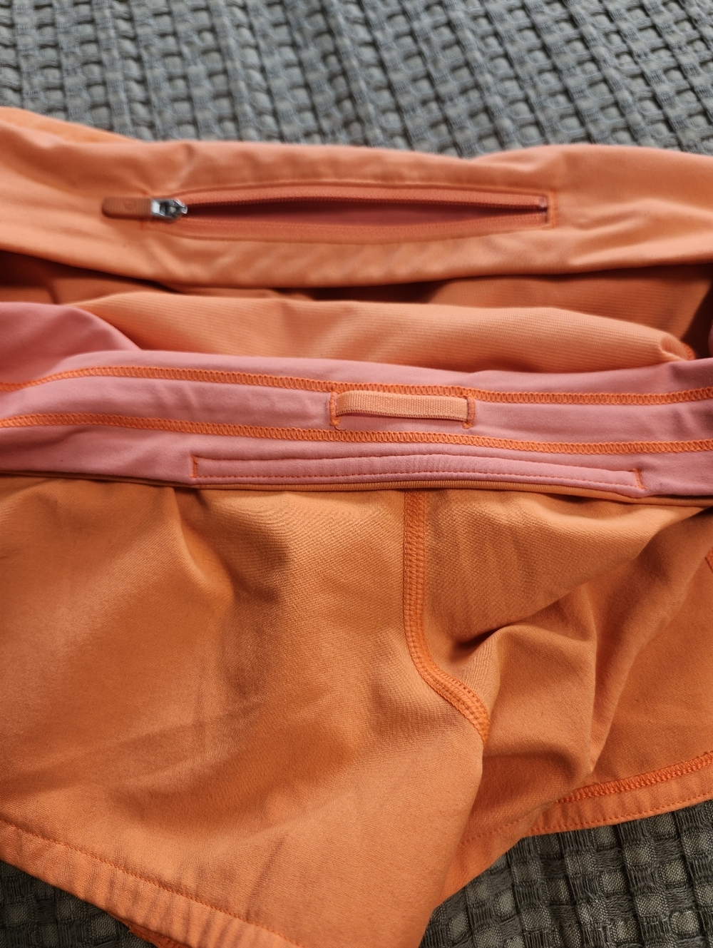 LULULEMON SPEED UP LOW RISE SHORT 2.5” SIZE 8" ORANGE COLOR - Picture 6 of 16